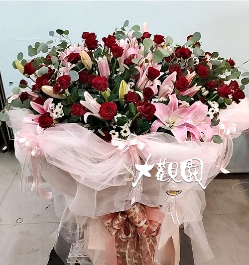 大型玫瑰百合花束 情人節花束 求婚花束